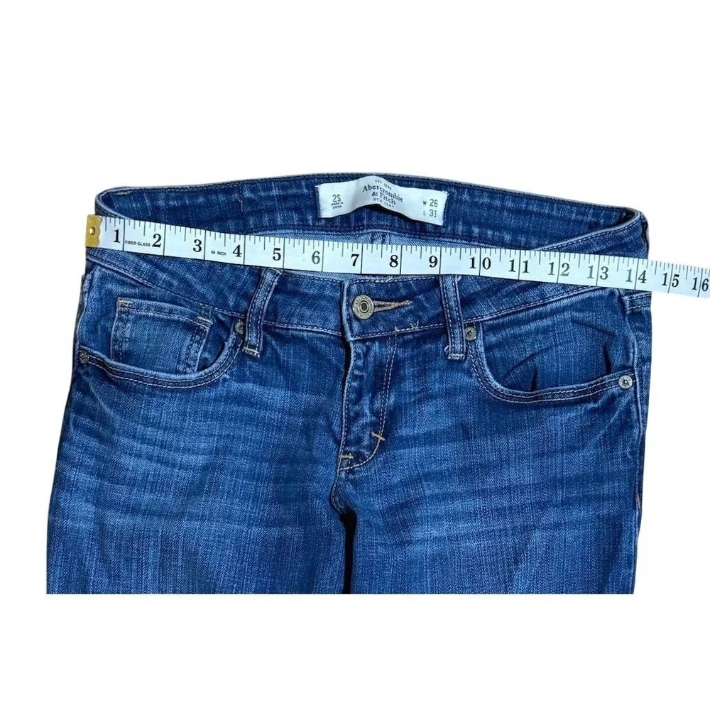Abercrombie & Fitch Women's Straight Jeans Size 2 Blue Medium Wash 26x31 Y2K‎